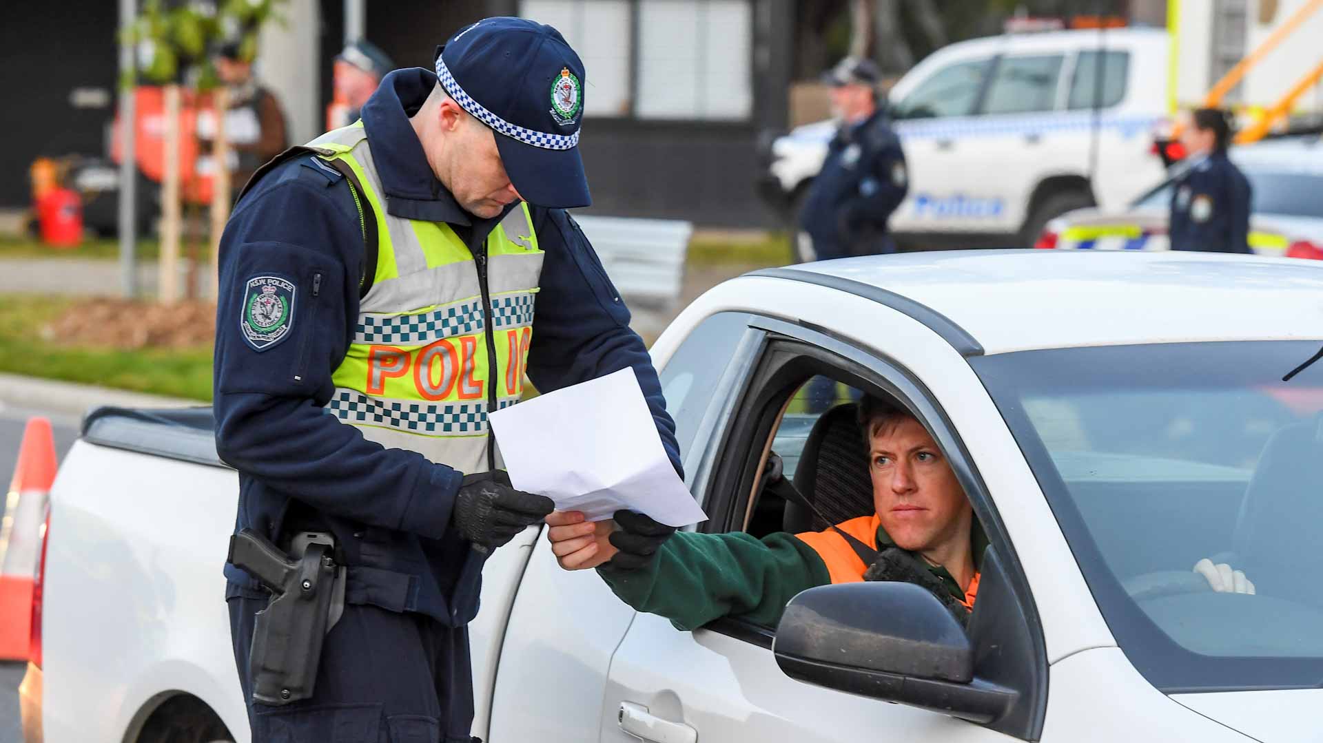 Image for the title: More border rules ease in Australia ahead of Christmas holidays 