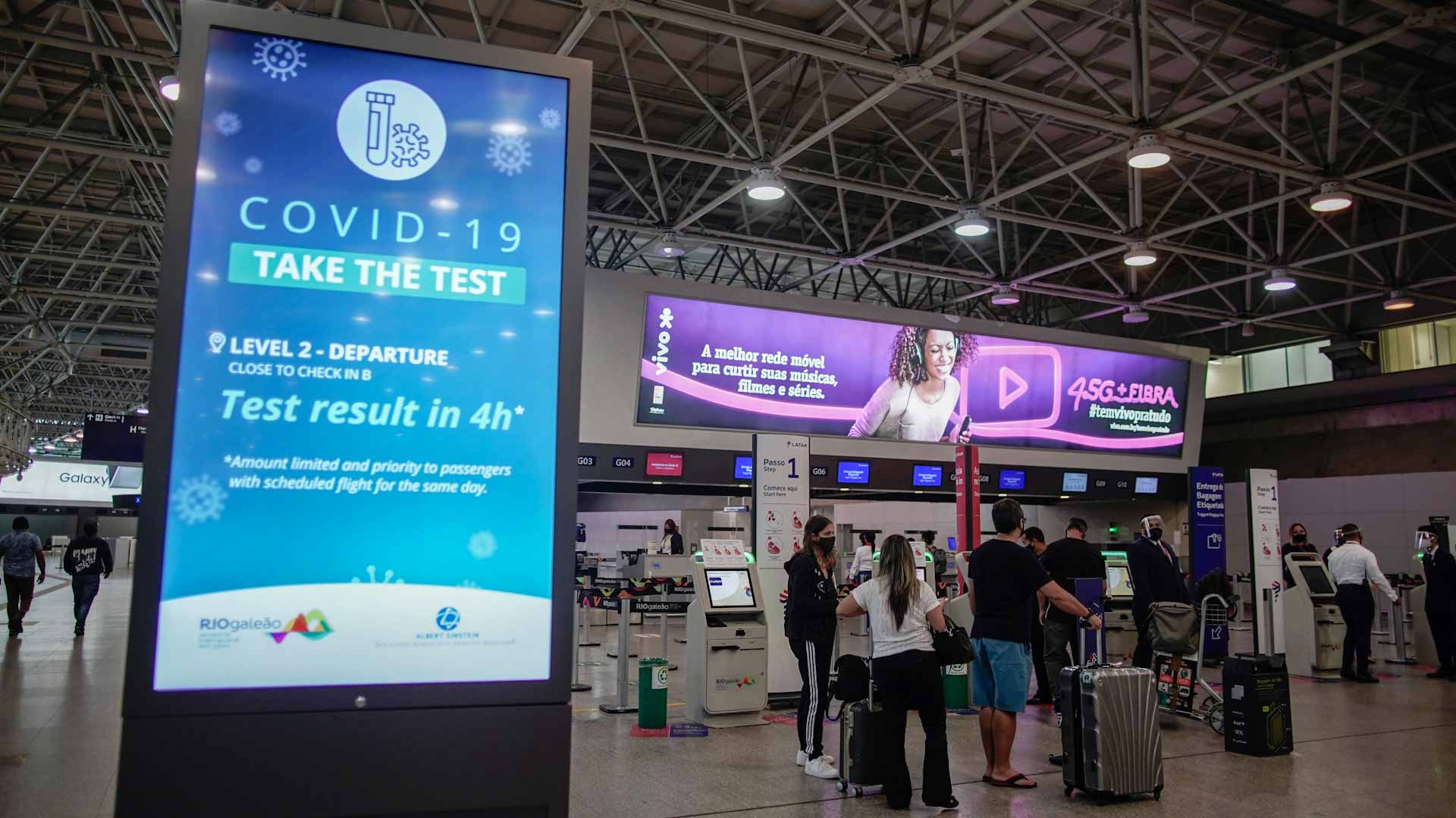 Image for the title: Brazil requires Covid-19 vaccination for arriving travelers 