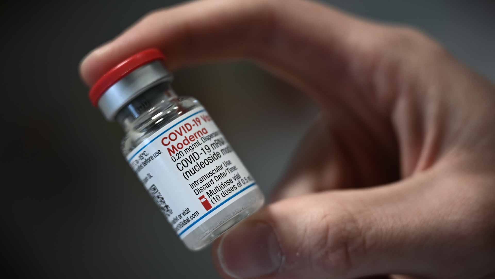 Image for the title: Moderna to produce millions of mRNA vaccines in Australia 