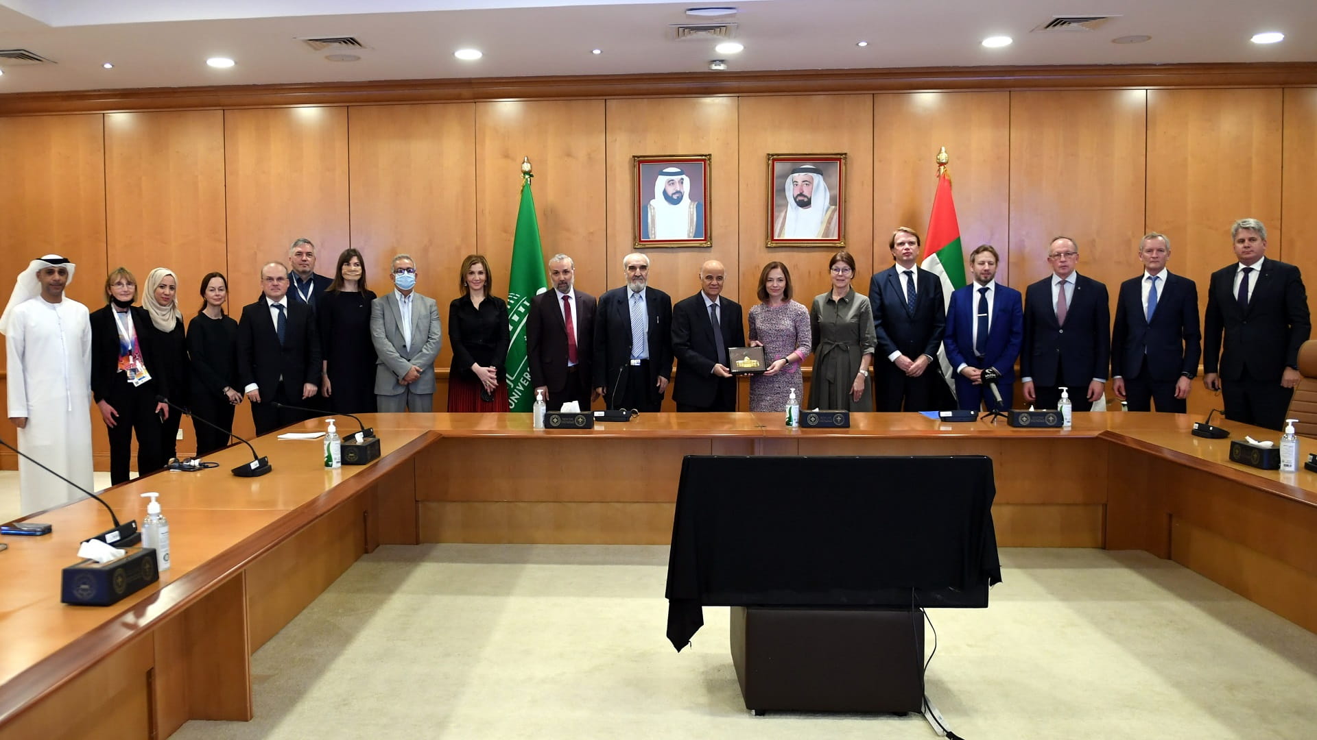 صورة بعنوان: وزيرة التعليم بإستونيا تزور جامعة الشارقة 