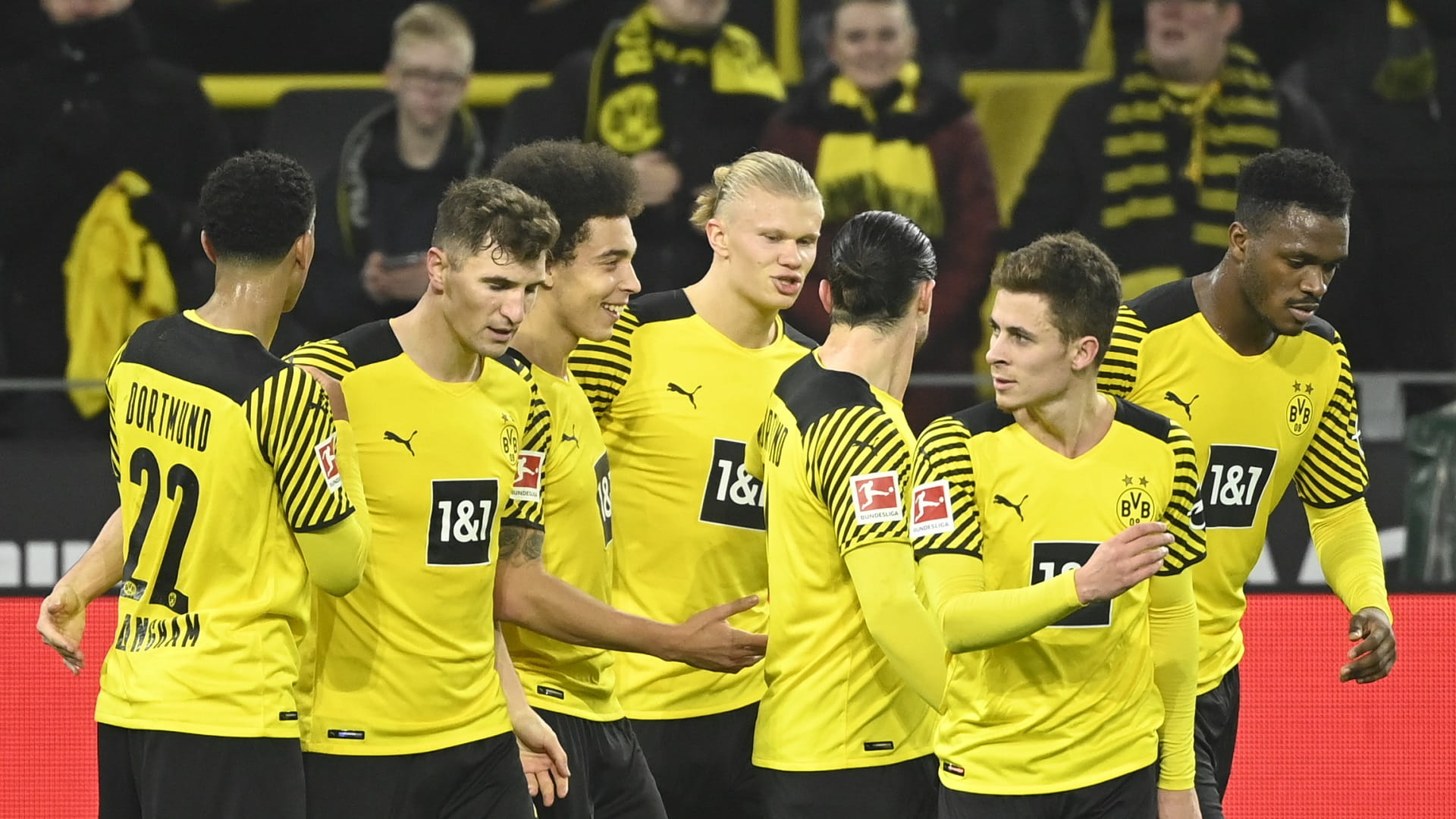 صورة بعنوان: بوروسيا دورتموند يقسو على فورت في الدوري الألماني 