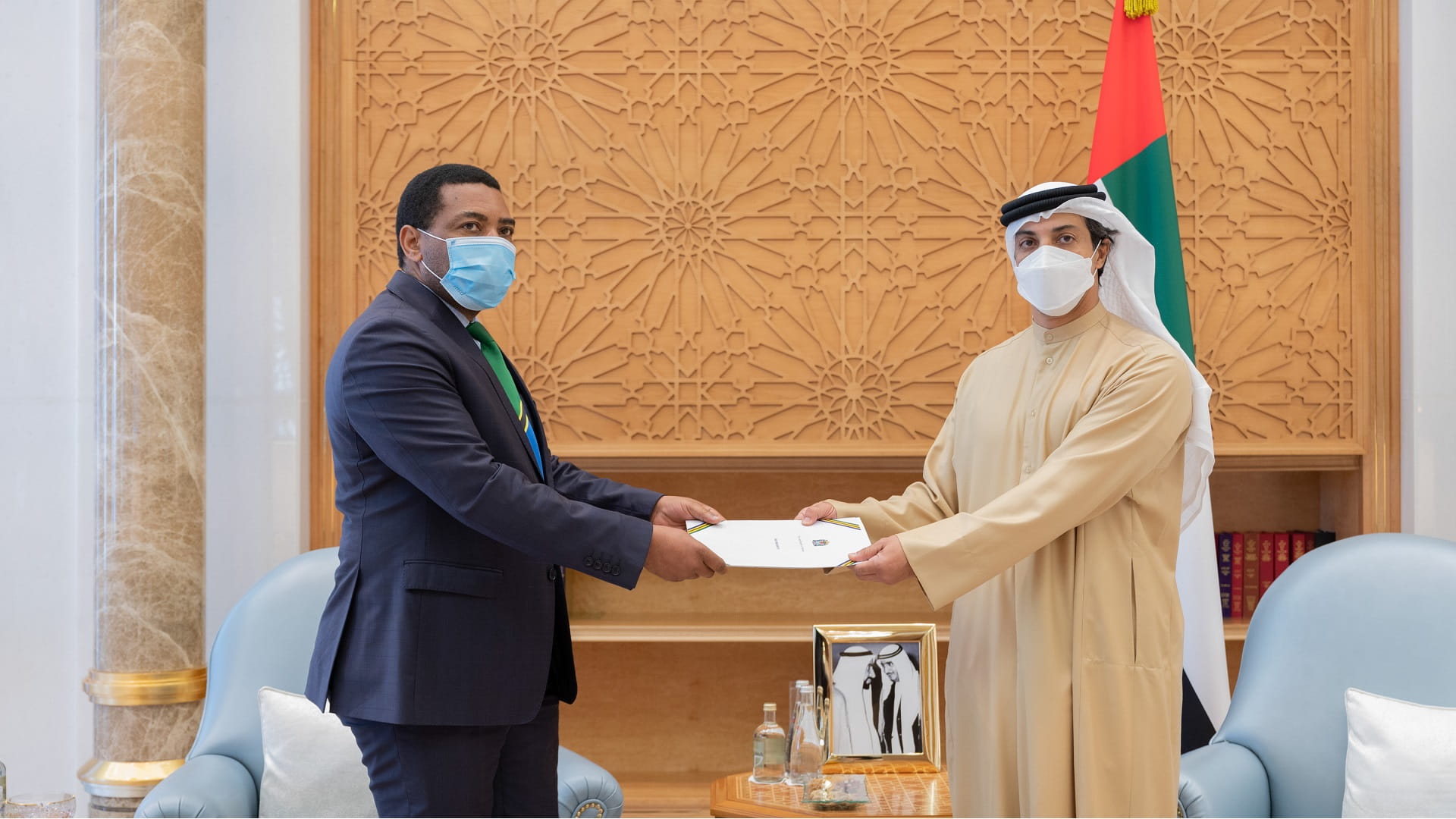 Image for the title: Mohamed bin Zayed receives Tanzanian President's note 