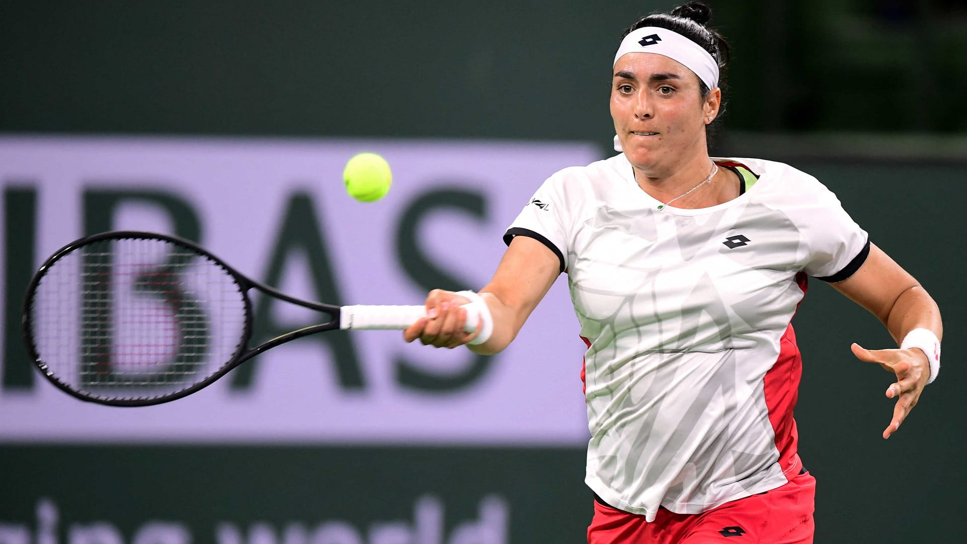 صورة بعنوان: التونسية أنس جابر أول عربية تحصد لقب بطولة مبادلة العالمية للتنس 