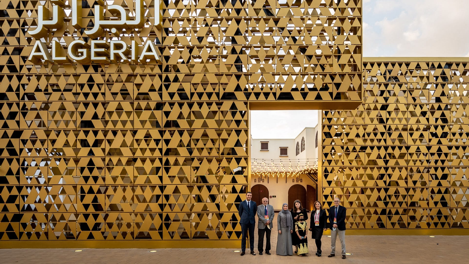 صورة بعنوان: الرومي: إكسبو 2020 نموذج لتلاقي العقول وتكامل جهود بناء المستقبل 