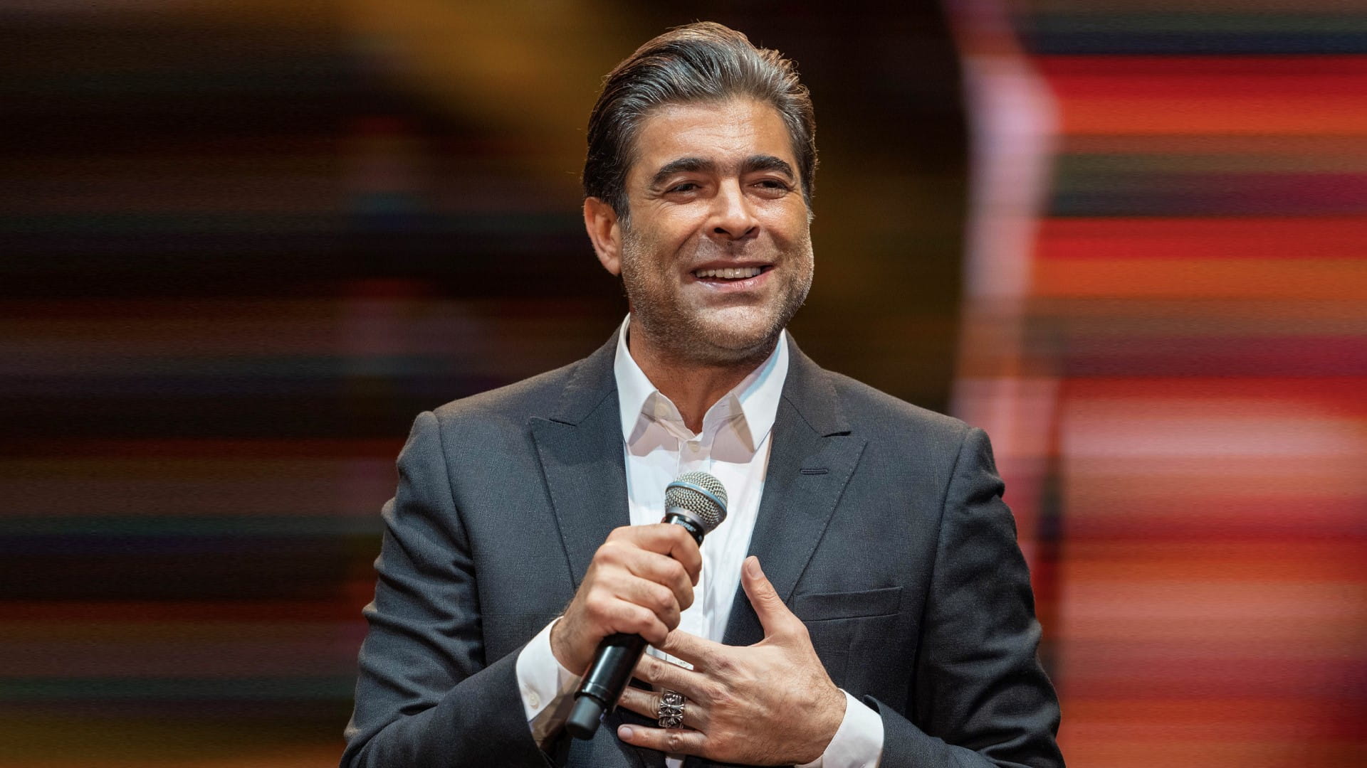 Image for the title: Wael Kfoury: I am pleased to meet my fans at AlMajaz Amphitheatre 
