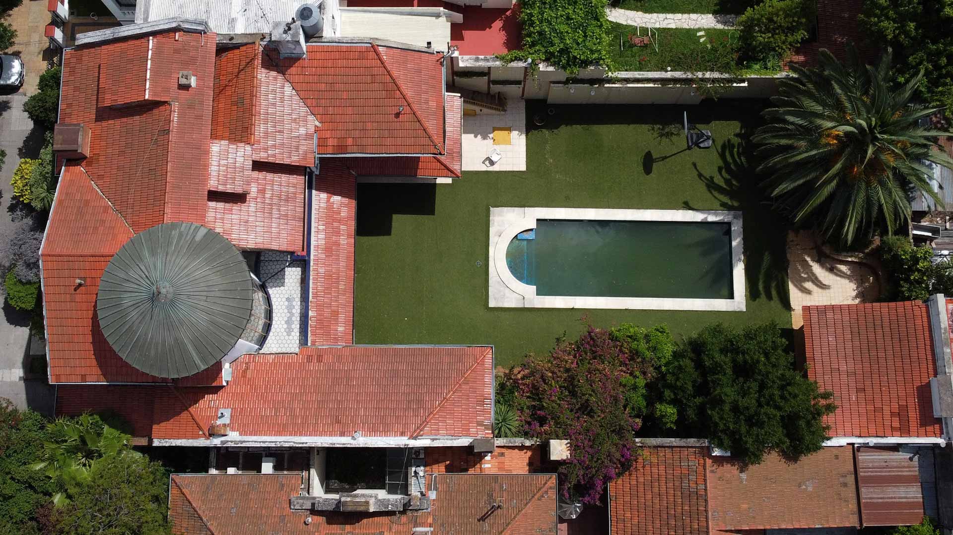 Image for the title: Luxury cars, cigars and a villa among Maradona items on sale 