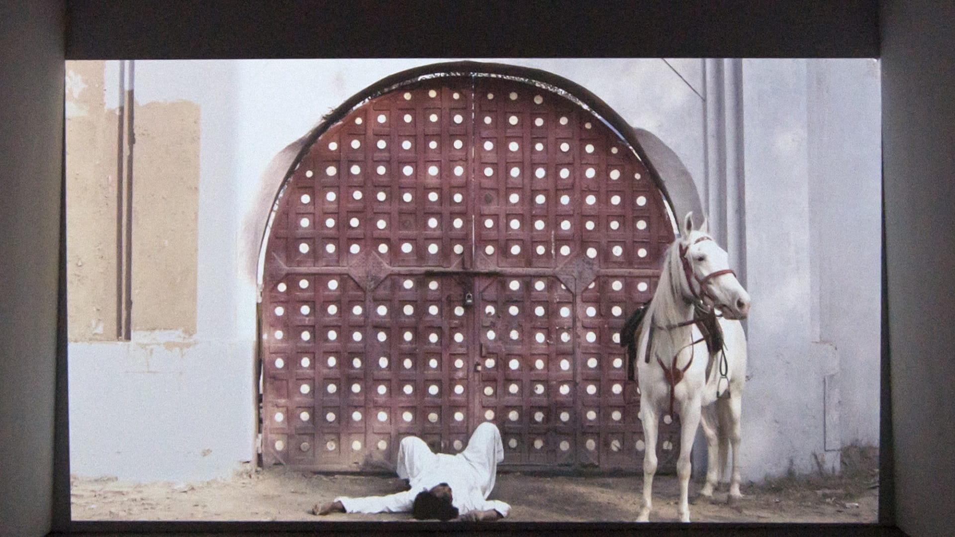 صورة بعنوان: الشارقة للفنون تفتح باب التقديم لبرنامج الإنتاج 2022 