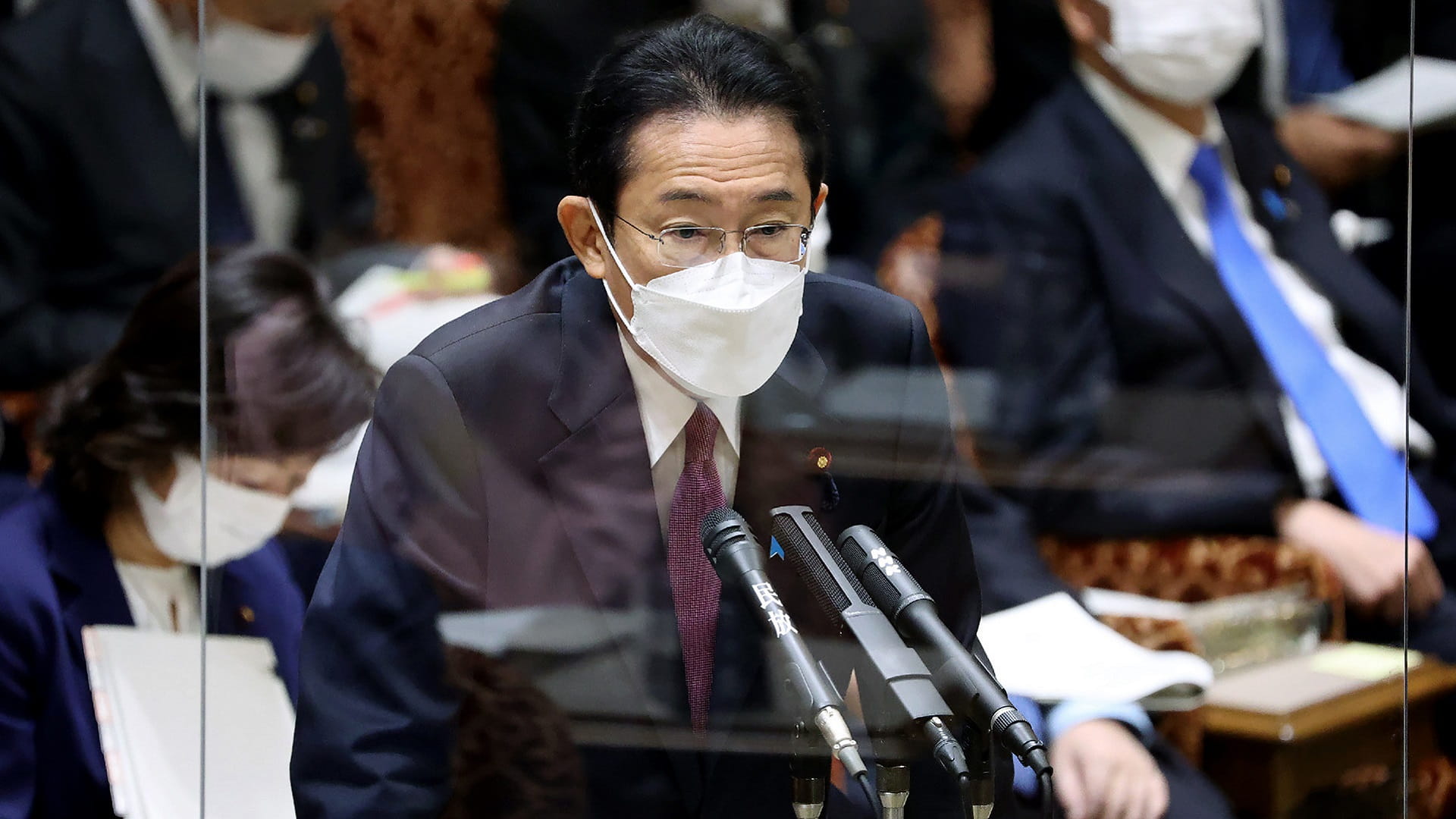 Image for the title: Japan enacts record extra budget to boost virus-hit economy 