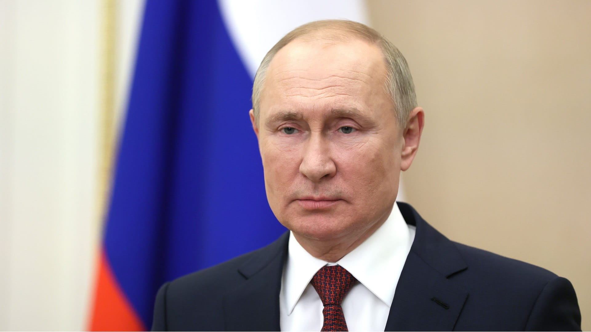 Image for the title: Putin warns West of counter measures over Ukraine threats 