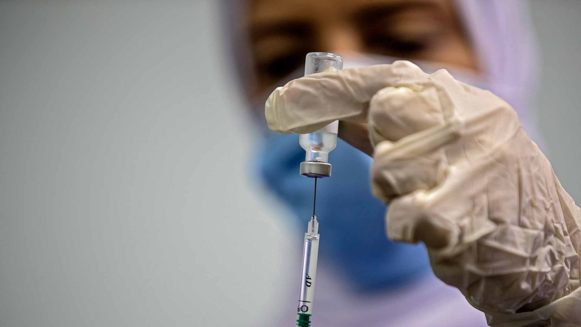 Image for the title: Egypt records 1379 new cases of COVID-19 