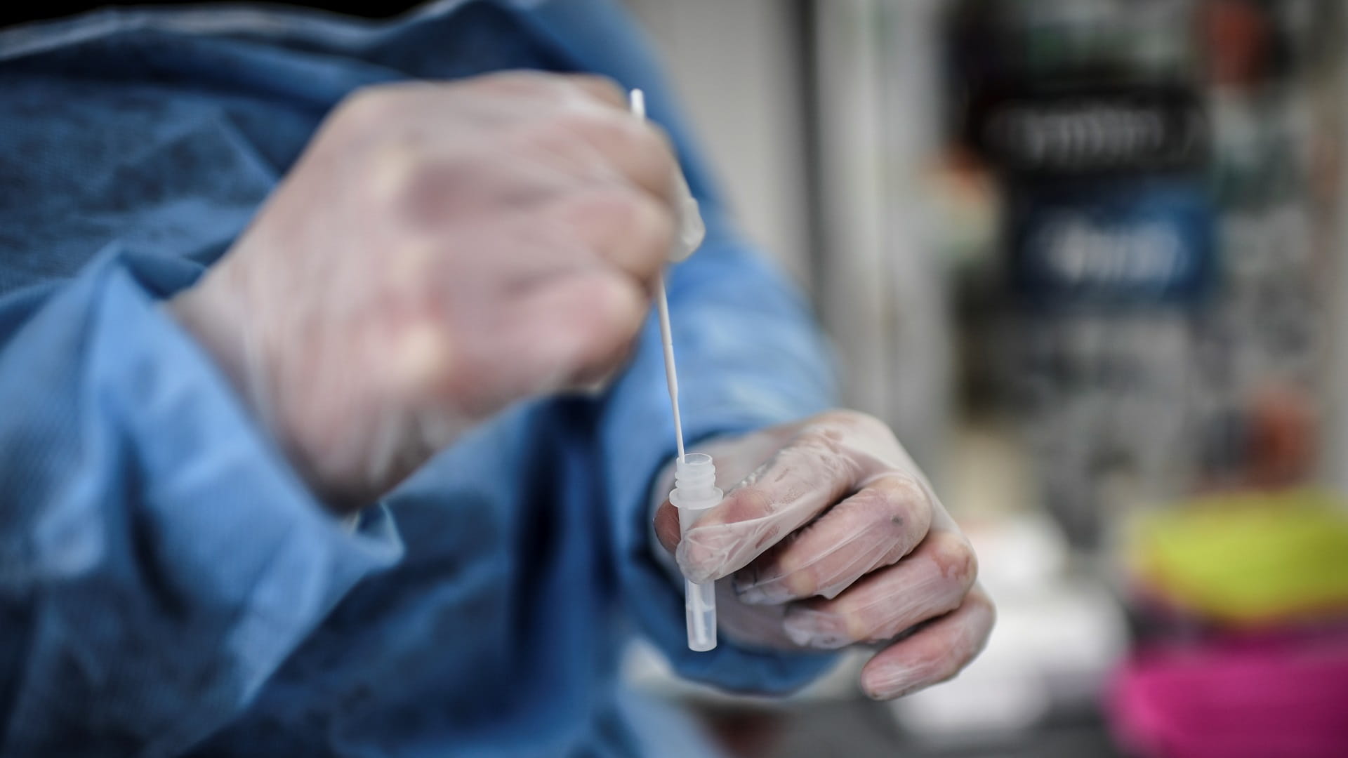 Image for the title: France reports more than 100,000 COVID-19 infections for 1st time 