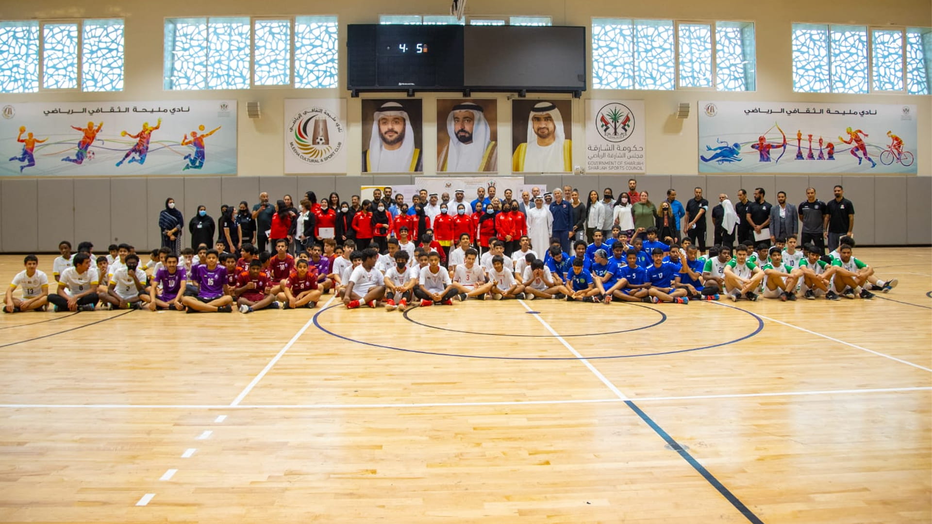 صورة بعنوان: مجلس الشارقة الرياضي يحتفل باختتام المعسكر التدريبي لكرة الطائرة 