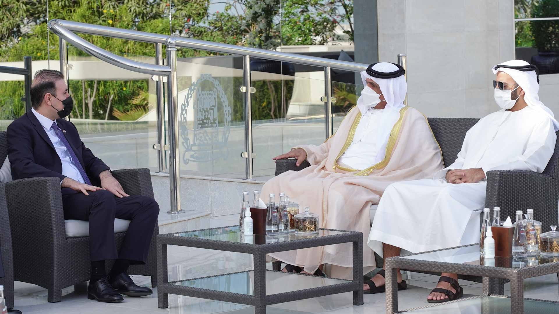 صورة بعنوان: حاكم رأس الخيمة يستقبل قنصل عام العراق 