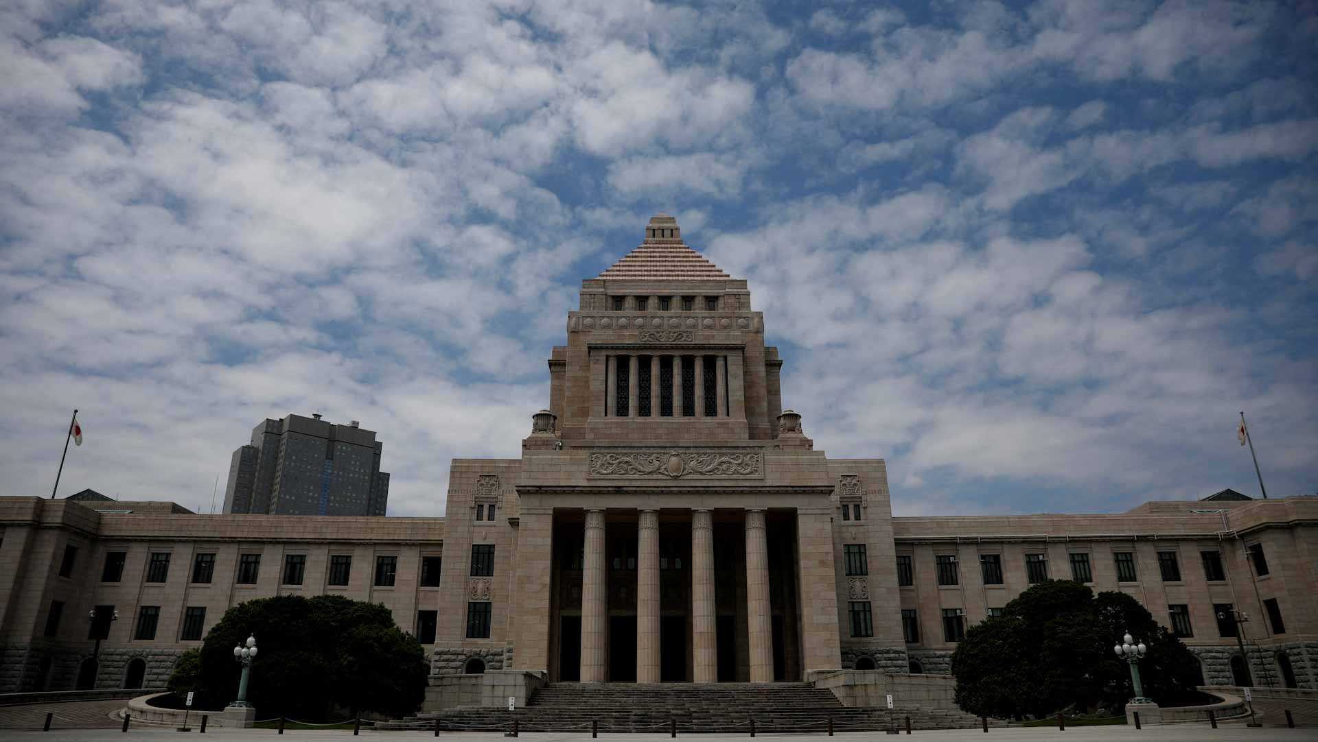 Image for the title: Japan to pay companies to keep sensitive patents secret 