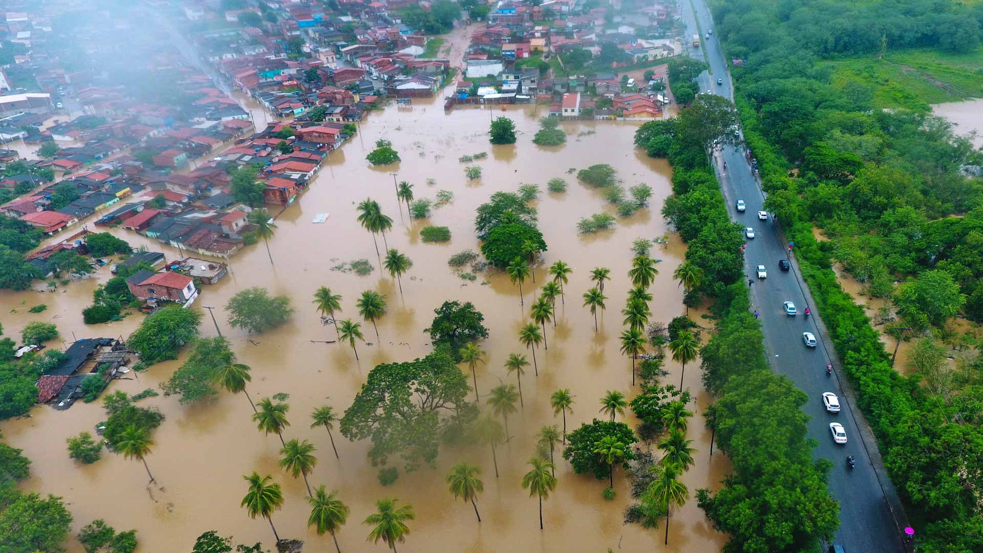 Image for the title: Brazil flooding death toll mounts, thousands more displaced 