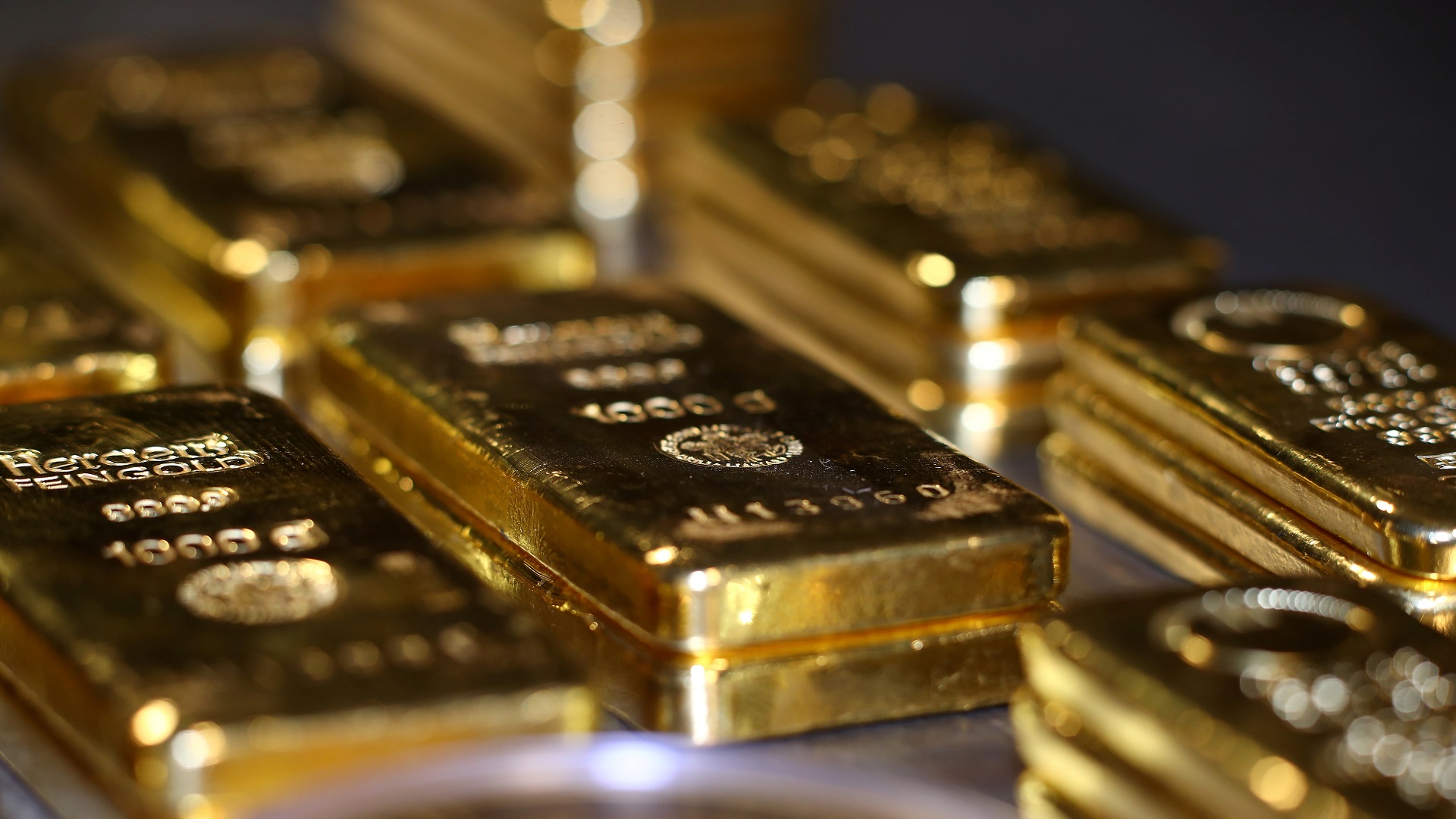 صورة بعنوان: استقرار أسعار الذهب بعد تراجع عوائد سندات الخزانة الأميركية  