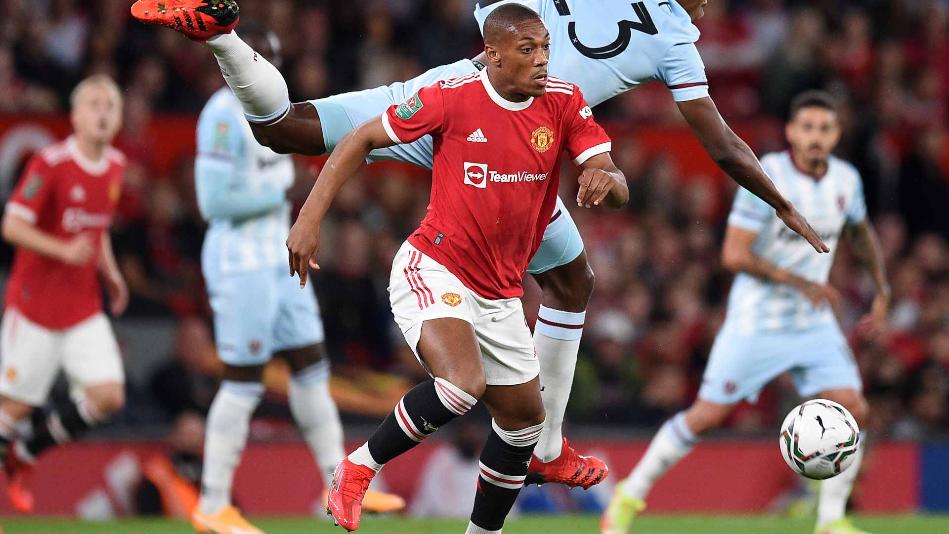 صورة بعنوان: المهاجم الفرنسي مارسيال طلب الرحيل عن مانشستر يونايتد 