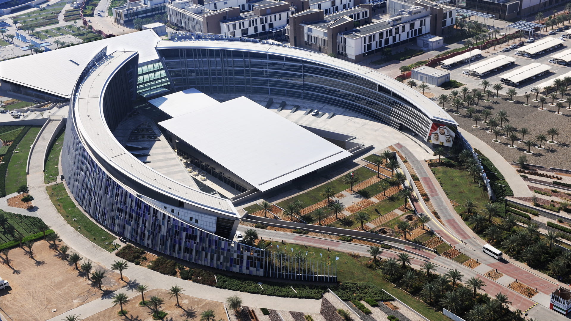 صورة بعنوان: جامعة الإمارات تشارك في إحياء اليوم الدولي للتأهب للأوبئة 