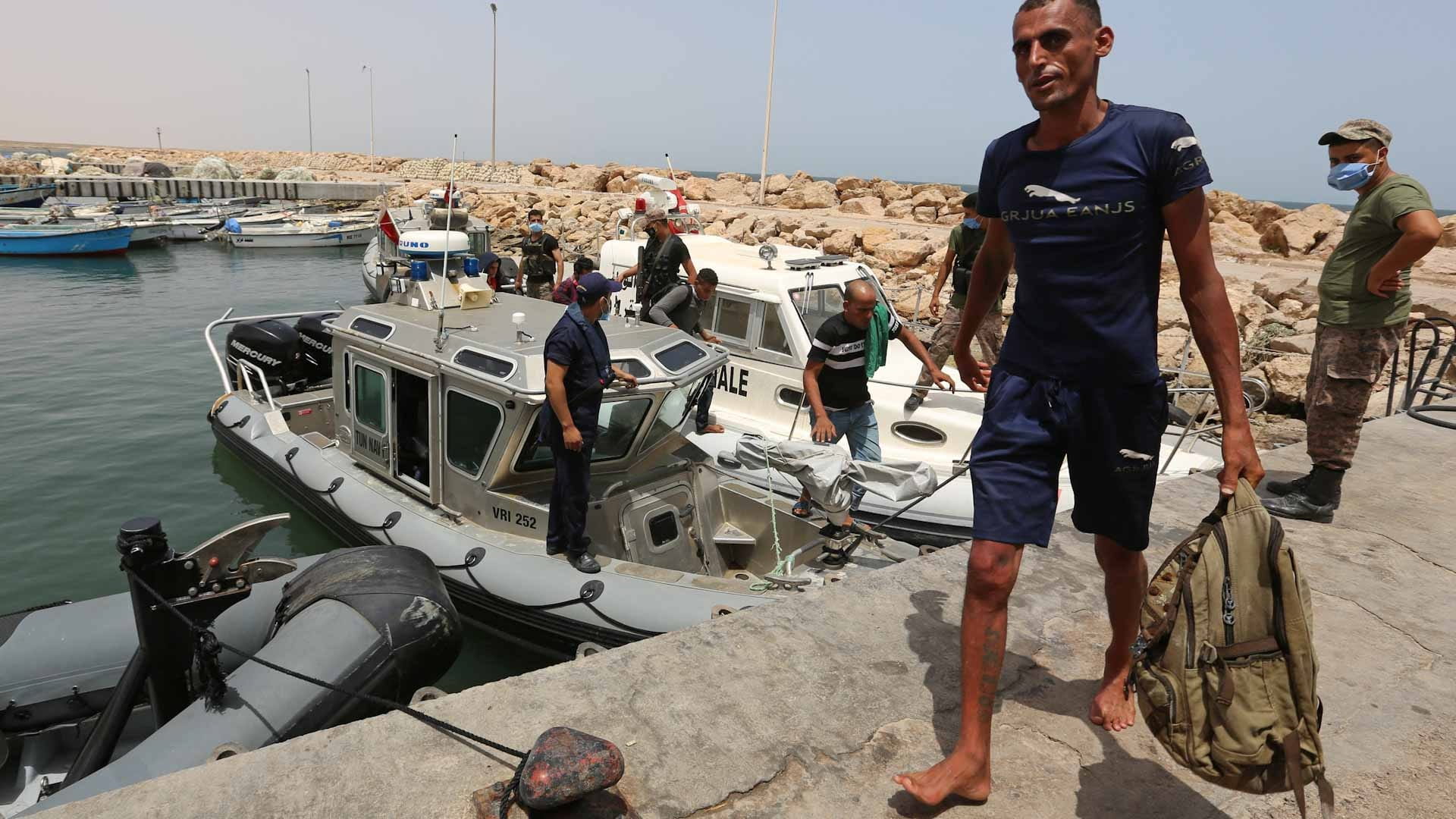 Image for the title: At least 43 migrants drown in shipwreck off Tunisia 