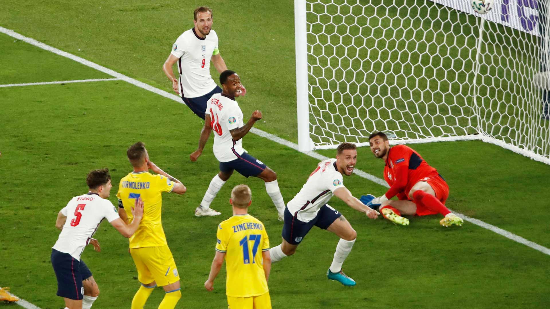 Image for the title: Kane at the double as England cruise past Ukraine into Euro semis 