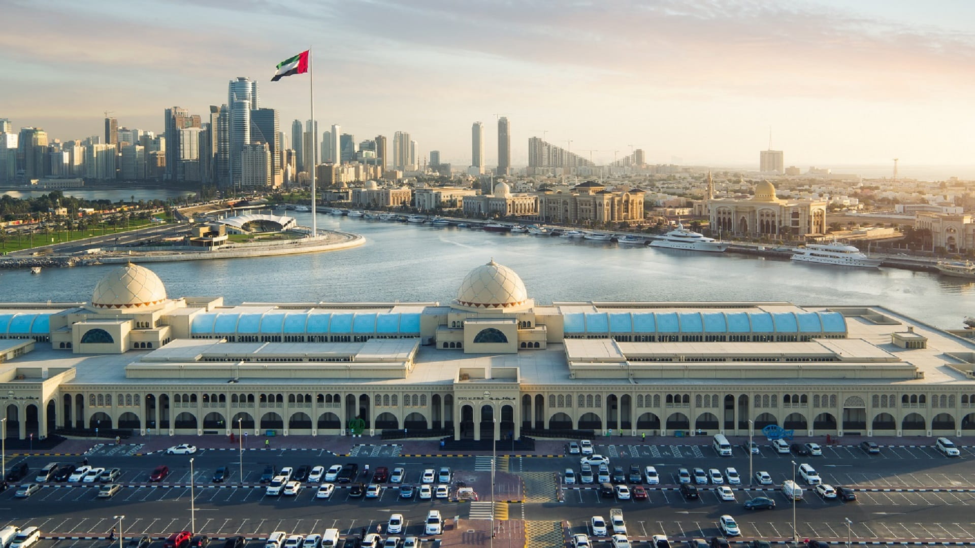 Image for the title: The 6th edition of Dates Festival kicks off in Souq Al Jubail 
