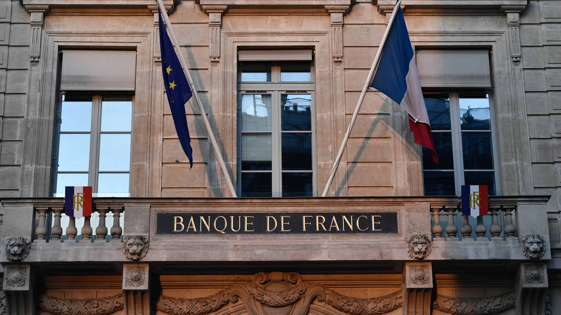 Image for the title: French economy much stronger in Q2: central bank 