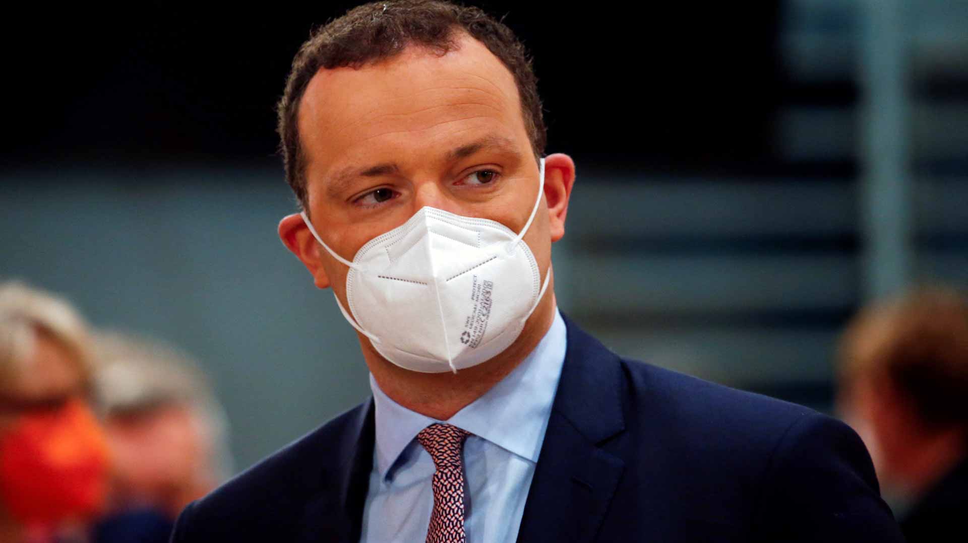 Image for the title: German COVID-19 cases rise again after two months of decline 