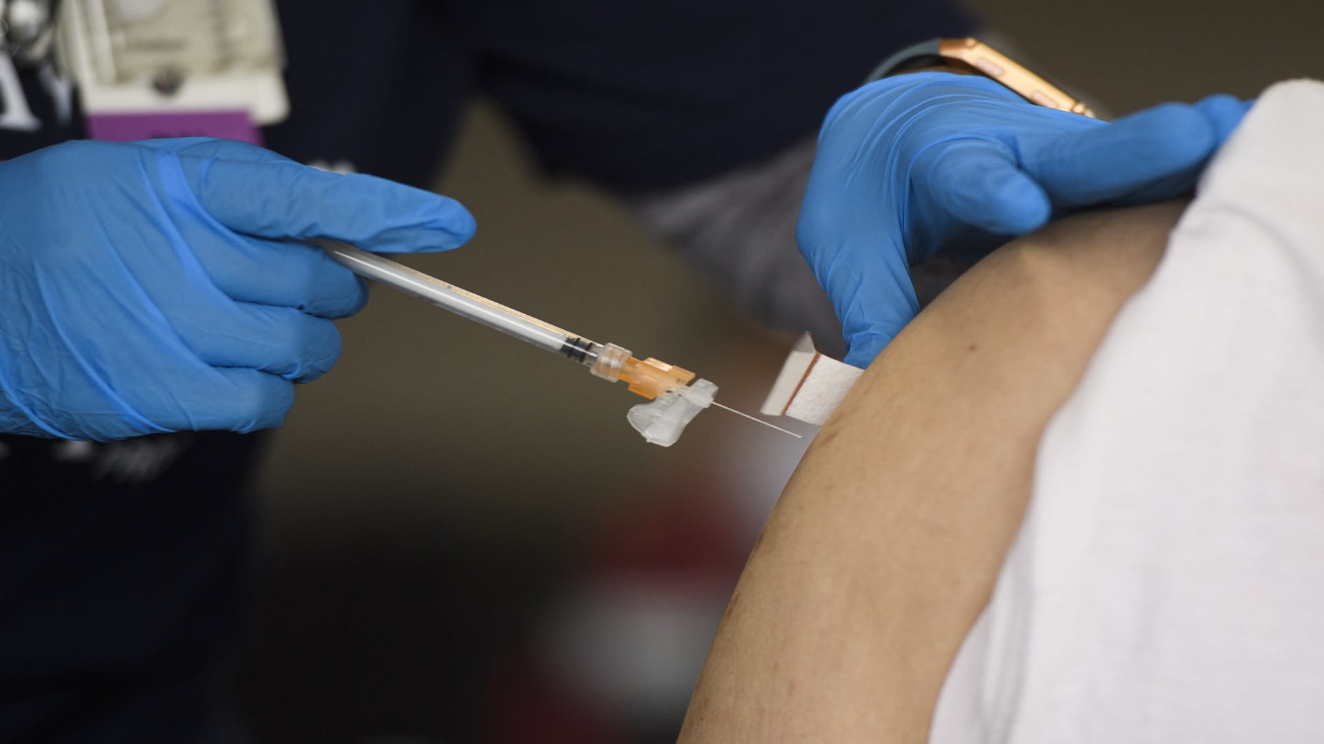 Image for the title: Vietnam receives 2 million virus vaccines 