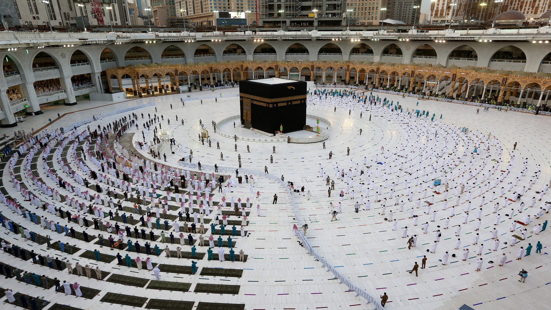 Image for the title: 3 people caught for violating Hajj regulations in Saudi 