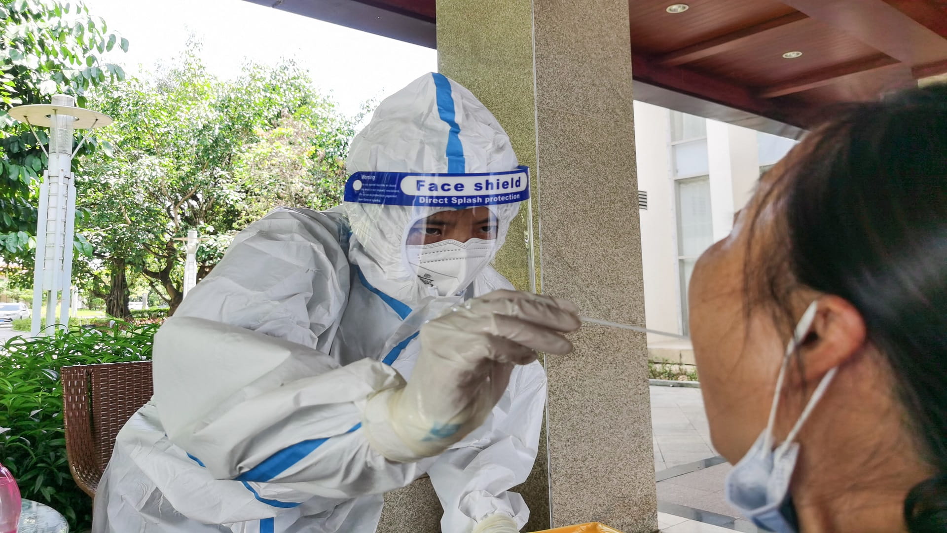Image for the title: China registers 27 new coronavirus infections 
