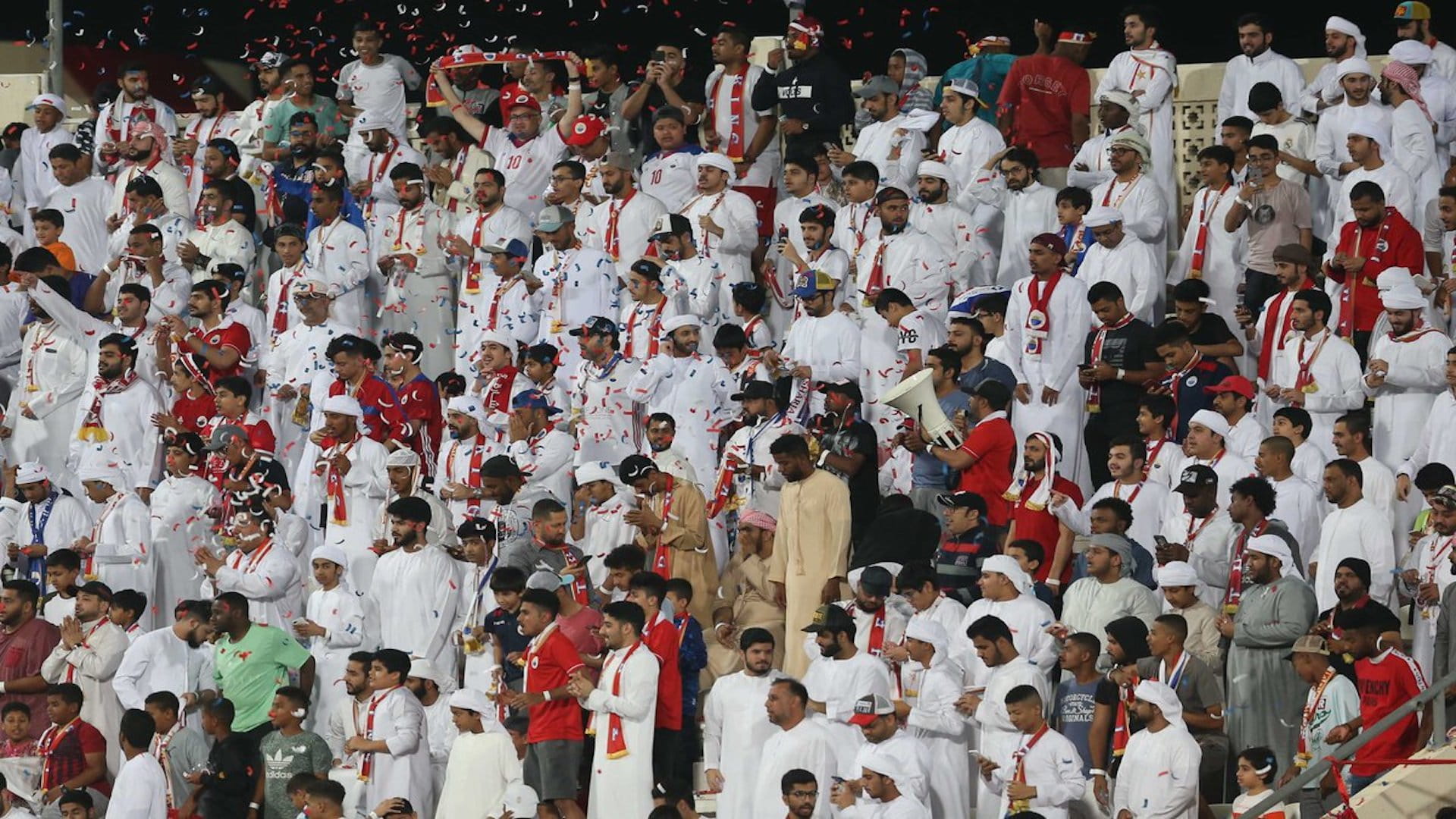 صورة بعنوان: المحترفين الإماراتية تستطلع آراء الجماهير لتطوير متابعة مسابقاتها 