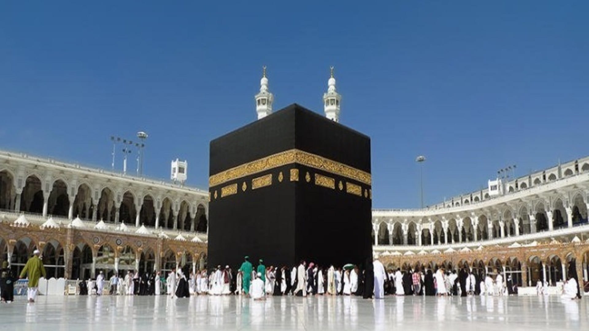صورة بعنوان: الكعبة المشرفة تشهد الخميس ظاهرة التعامد الثاني للشمس  