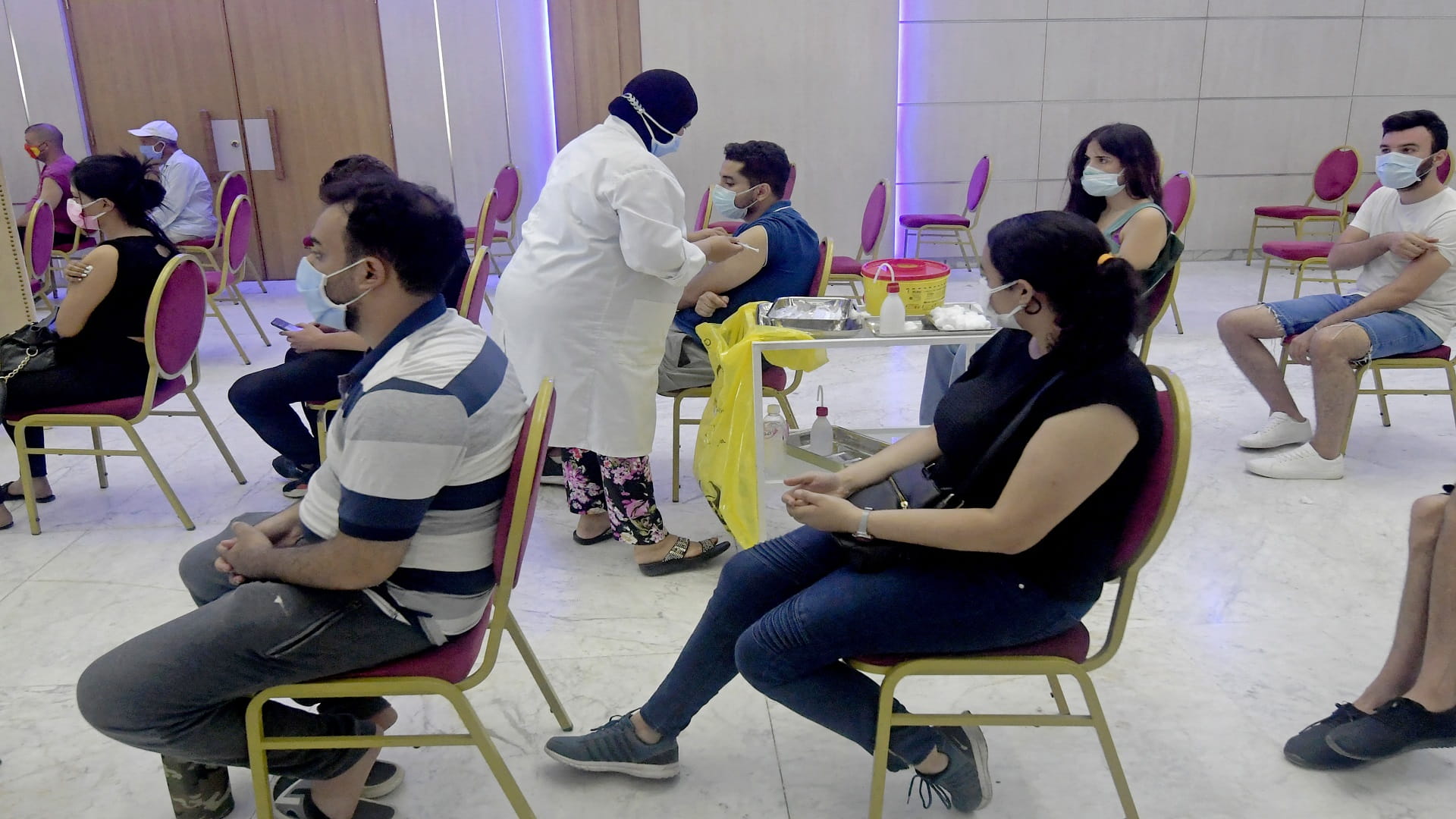 Image for the title: Tunisia lists 1,086 new cases of Coronavirus, 92 deaths 