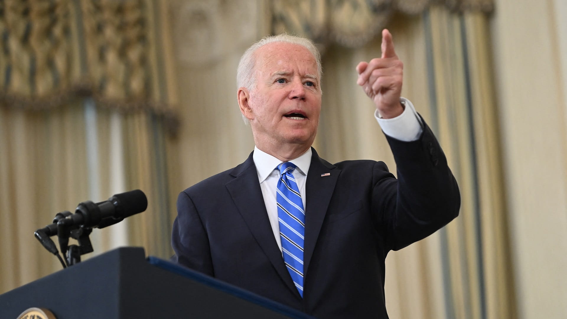 Image for the title: Biden authorises $100 mn in emergency funds for Afghan refugees 