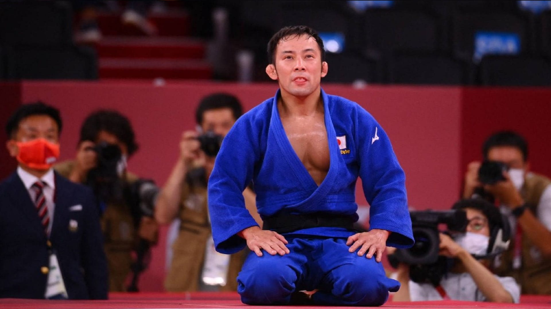 صورة بعنوان: ناوهيسا تاكاتو يمنح اليابان أول ميدالية ذهبية في أولمبياد طوكيو 