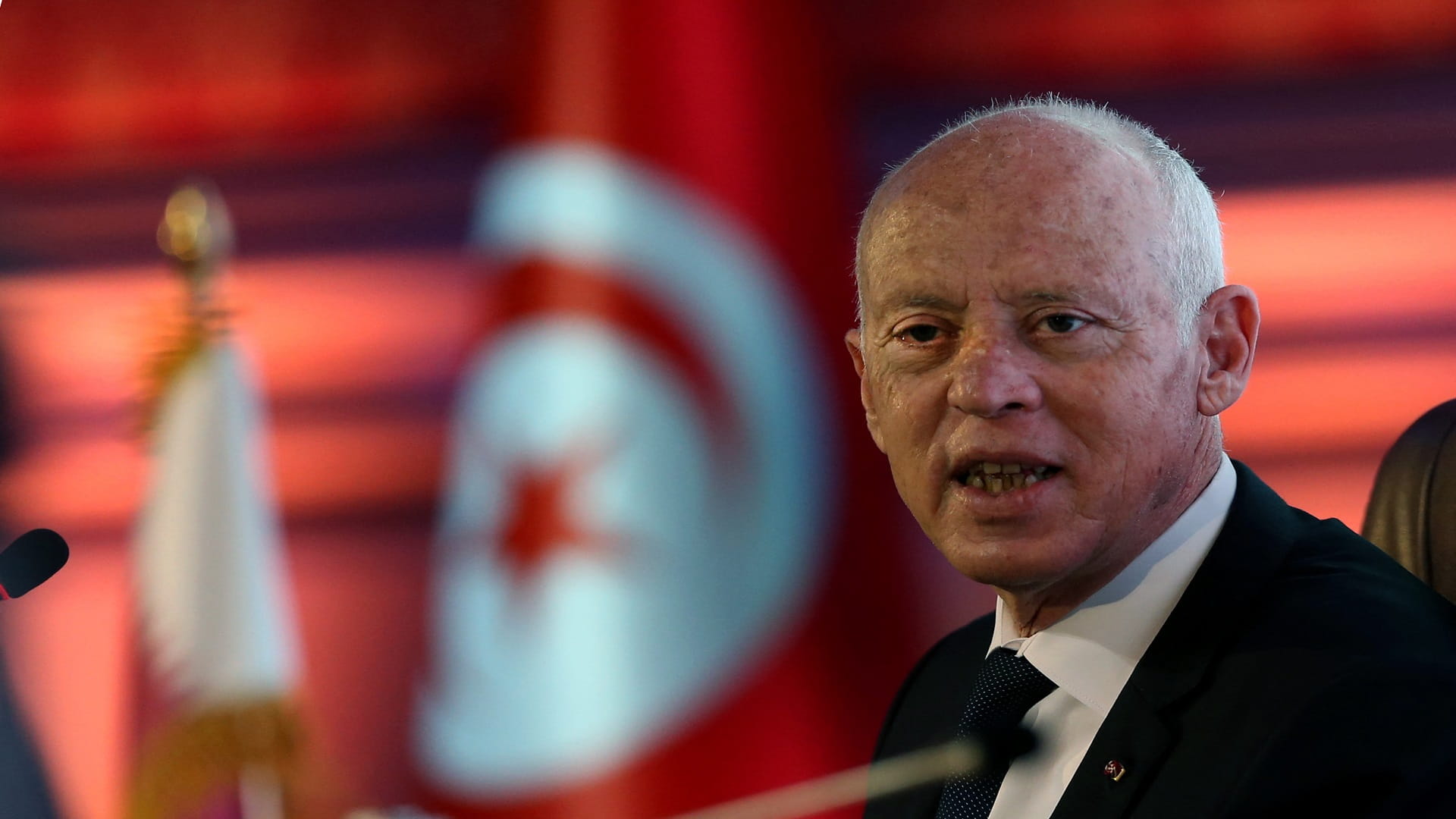 Image for the title: Tunisian president suspends parliament, dismisses PM 