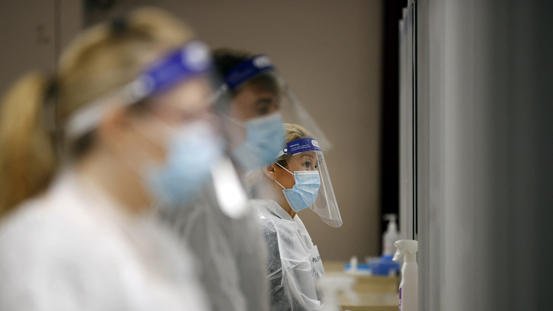 Image for the title: Britain reports 14 new COVID-19 deaths 