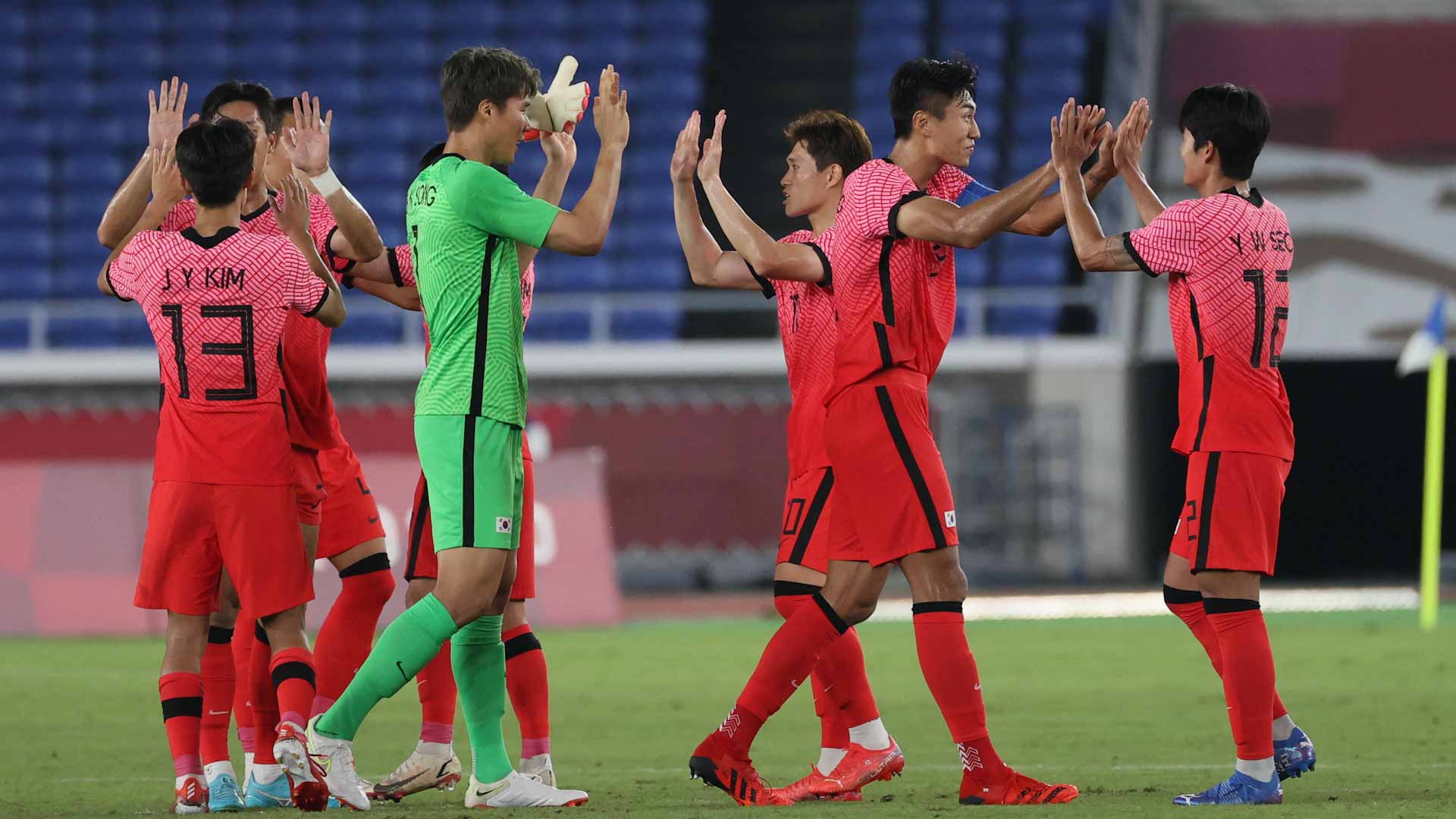 صورة بعنوان: منتخب كوريا الجنوبية يتأهل لدور الثمانية من منافسات كرة القدم 