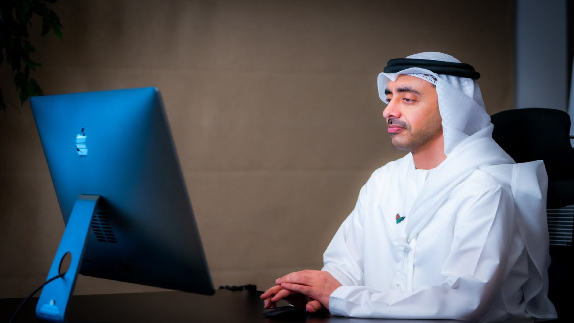 صورة بعنوان: عبد الله بن زايد يترأس اجتماع"اللجنة الوطنية لمواجهة غسل الأموال" 