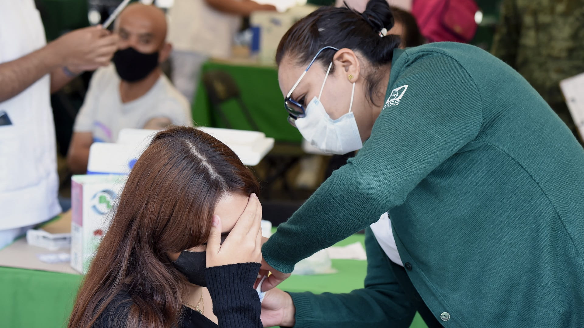 Image for the title: Mexico posts 19,223 more COVID-19 cases, 381 deaths 