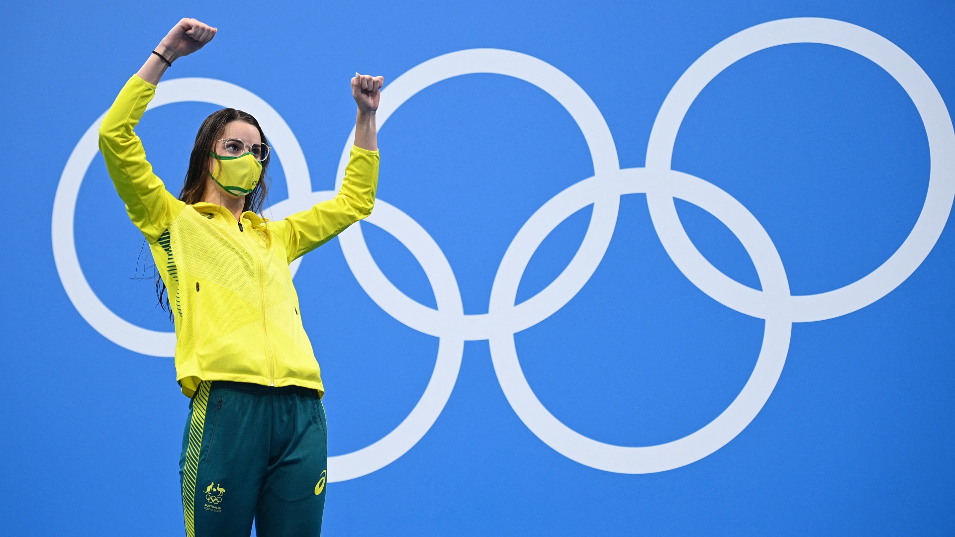Image for the title: Australia's McKeown wins women's Olympic 200m backstroke gold 