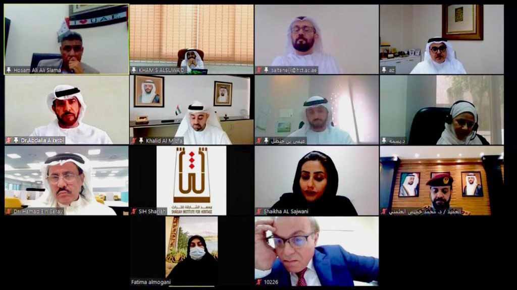 صورة بعنوان: استشاري معهد الشارقة للتراث يناقش تطوير العملية الأكاديمية 