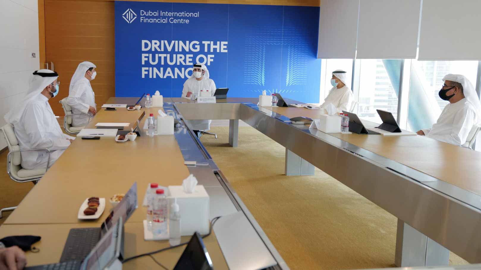 صورة بعنوان: مكتوم بن محمد: منظومة دبي تحافظ على استدامة النمو الاقتصادي 