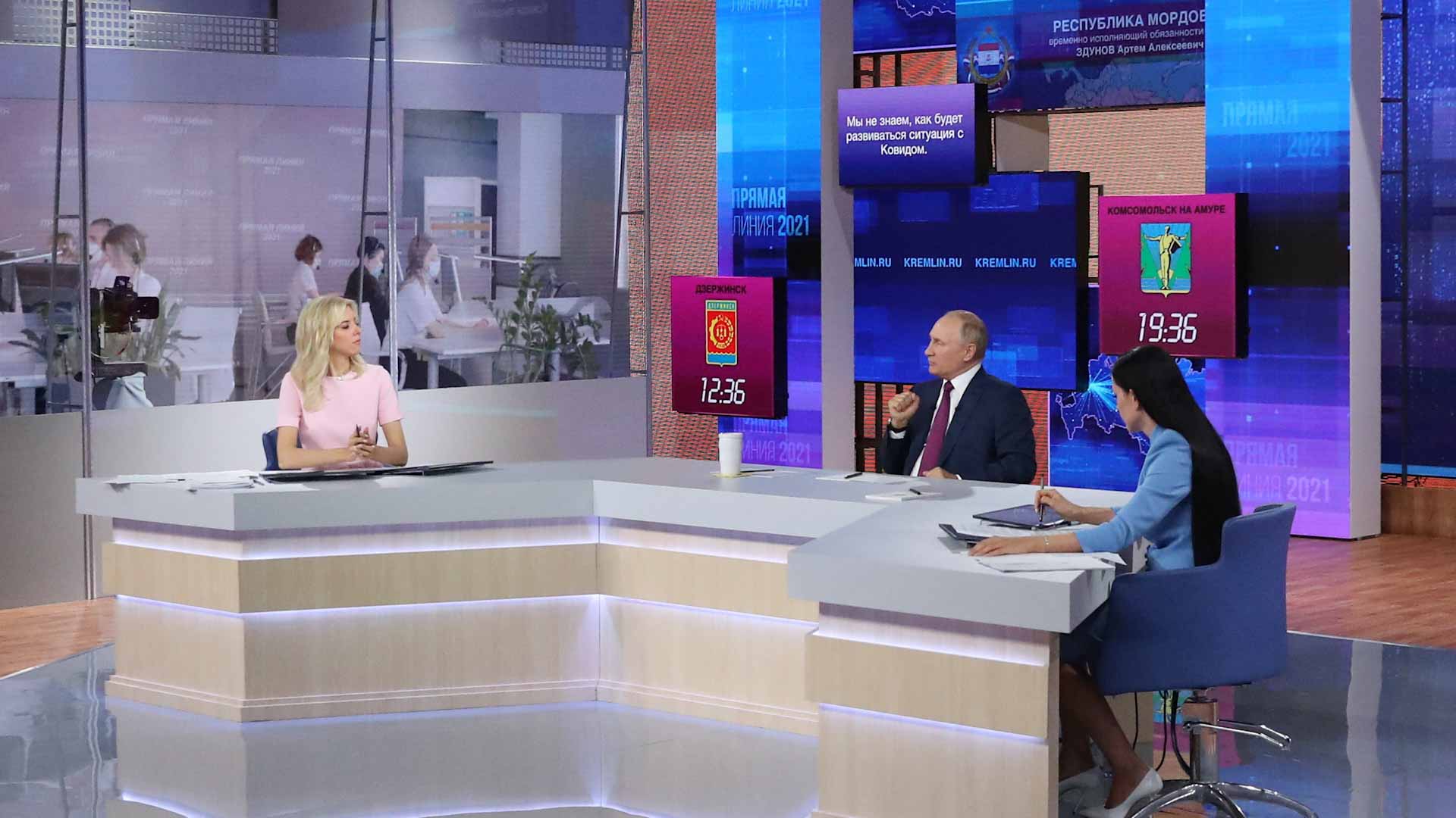 صورة بعنوان: الرئيس الروسي يعلن تلقيه لقاح "سبوتنيك- في" المضاد لكورونا  