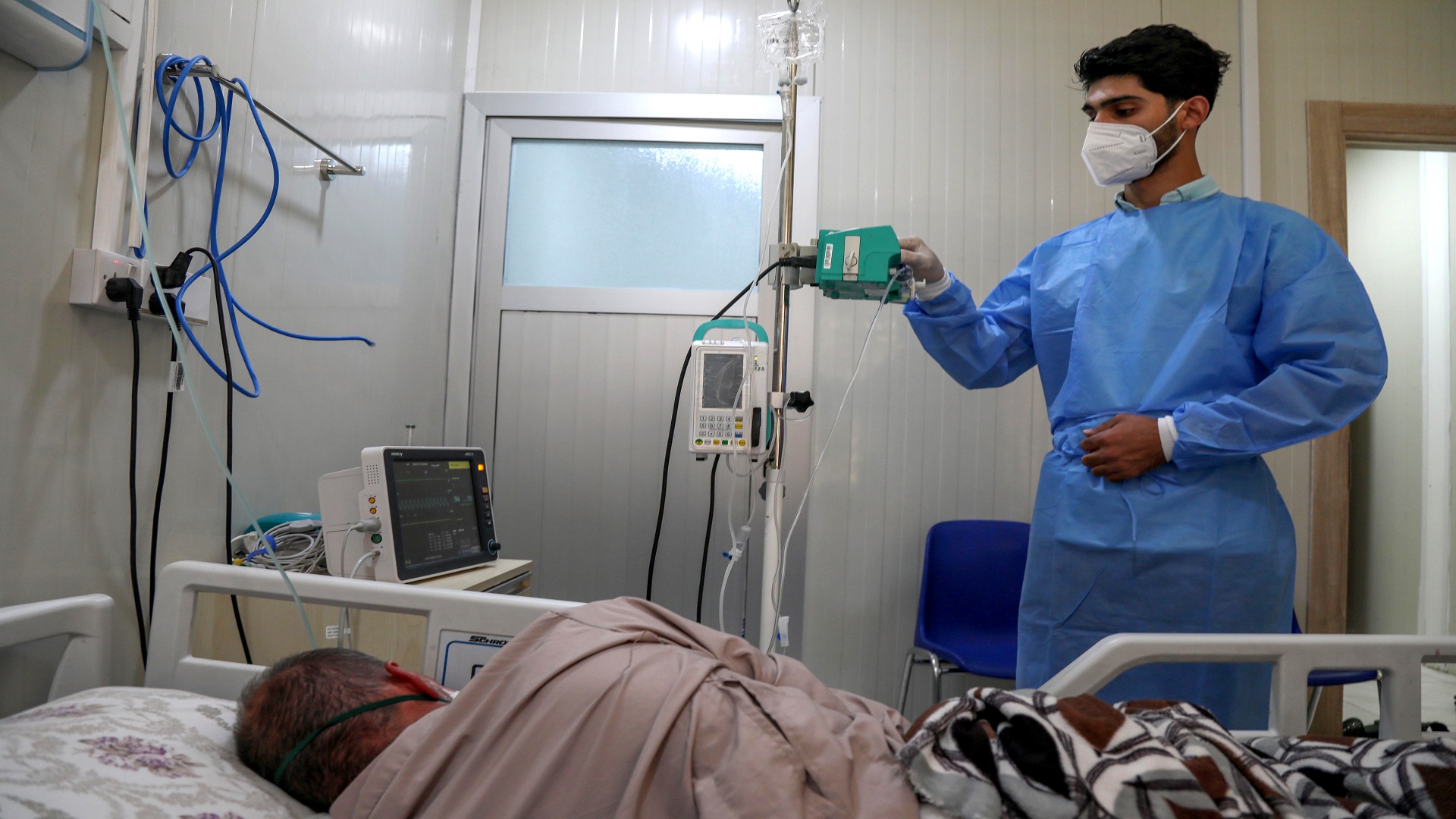 Image for the title: 26 succumb to death in Iraq, 1,153 new cases due to Coronavirus 