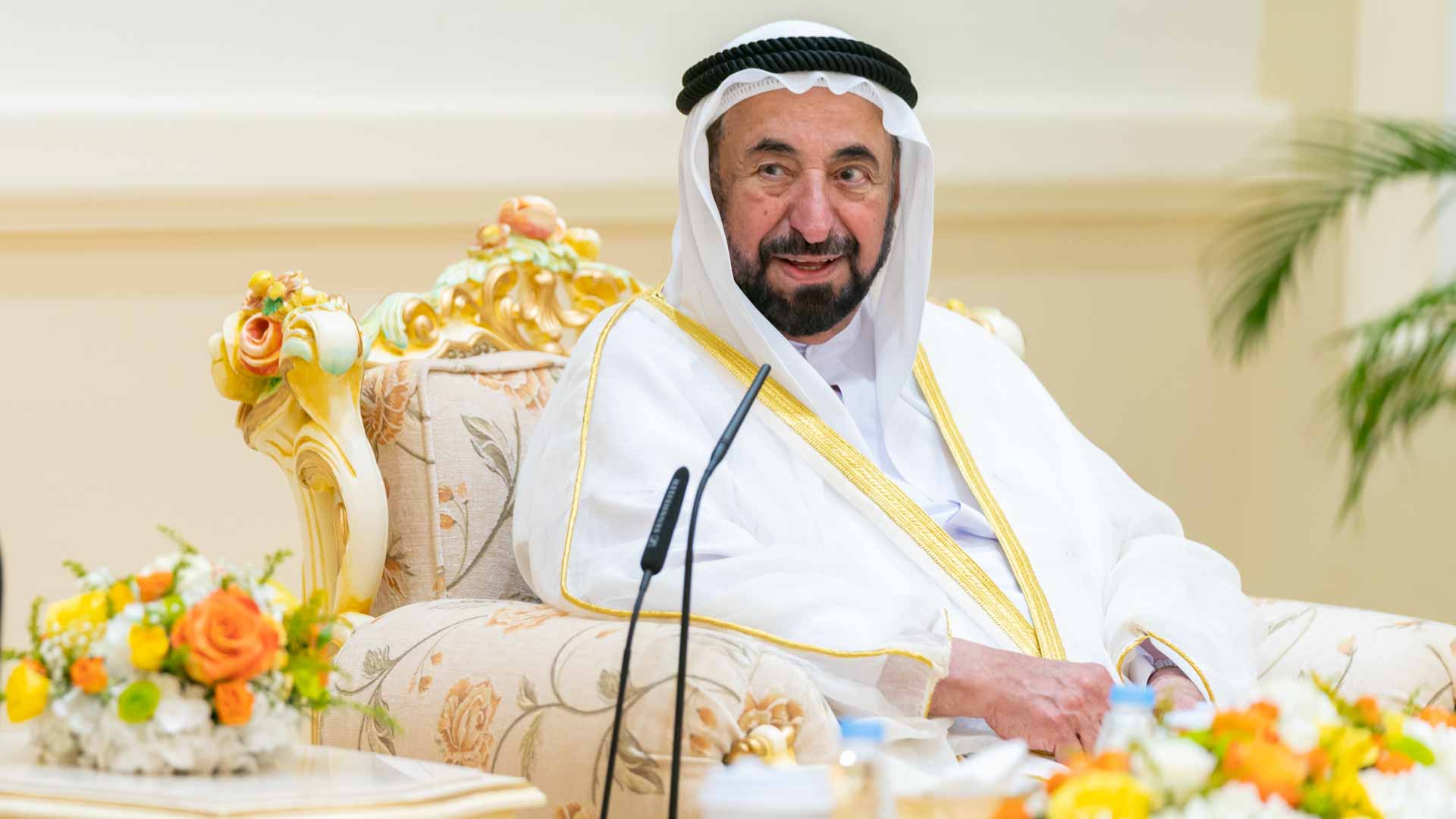 Image for the title: Sultan AlQasimi meets heads of Arabic language Academies 