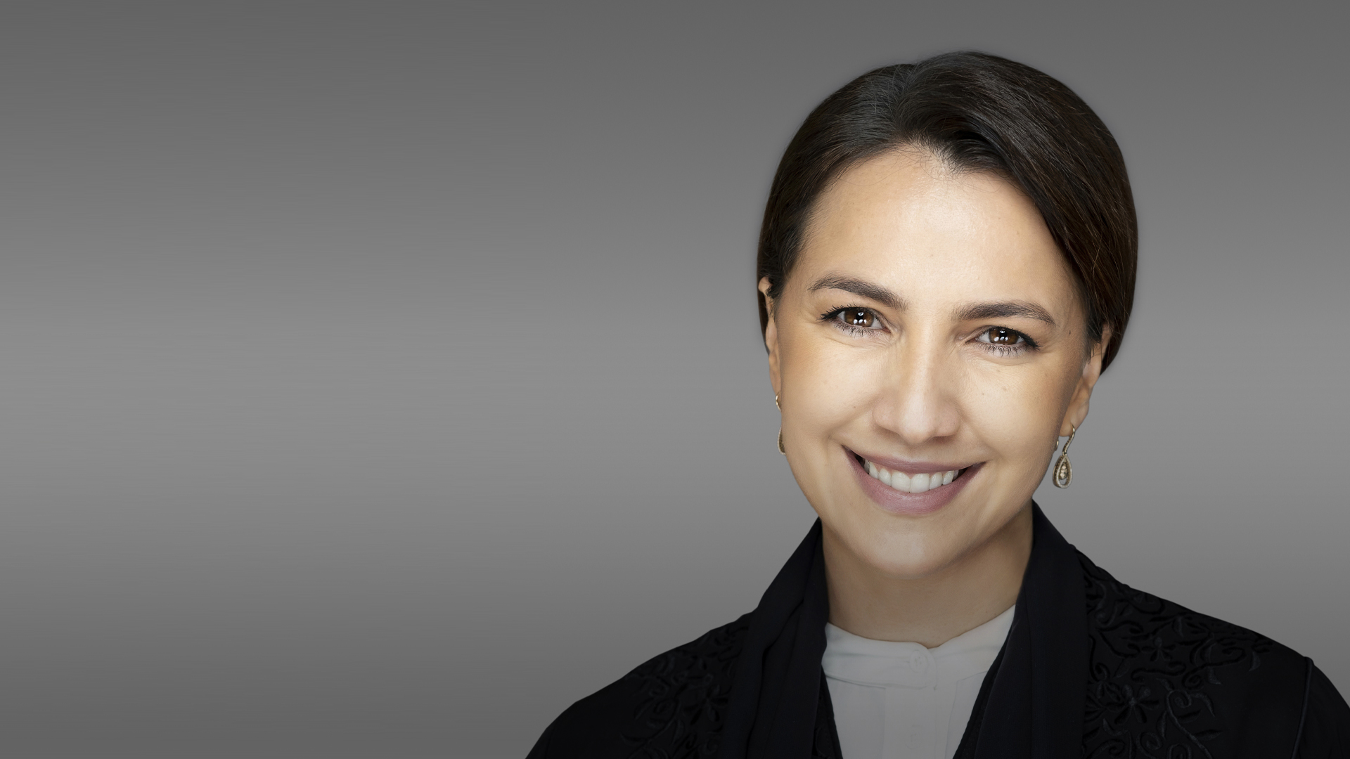 صورة بعنوان: مريم المهيري: يوم العلم يغرس أسمى قيم العطاء في أبناء المجتمع 