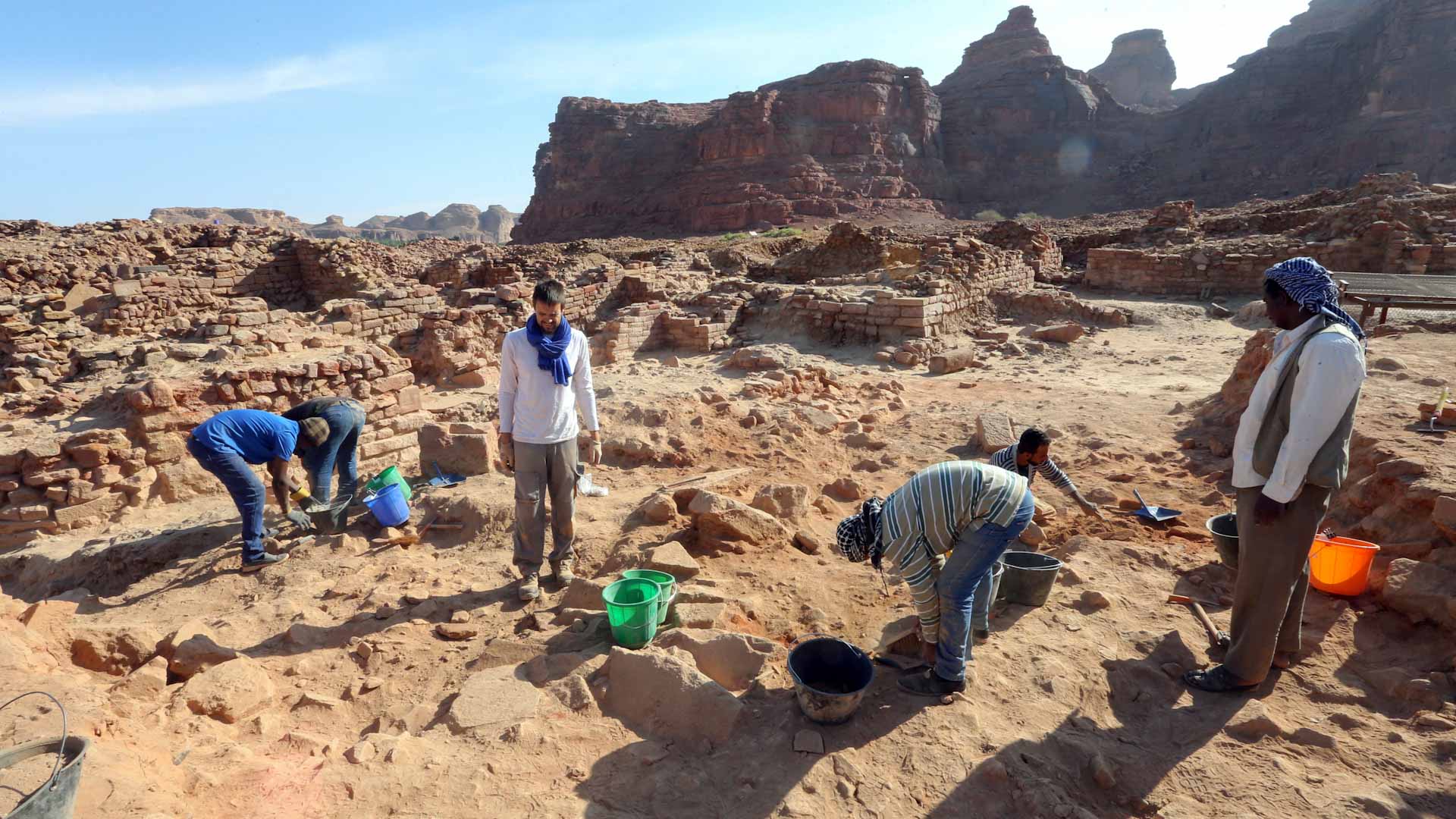 Image for the title: Archaeologists in Saudi Arabia excavate forgotten kingdoms 