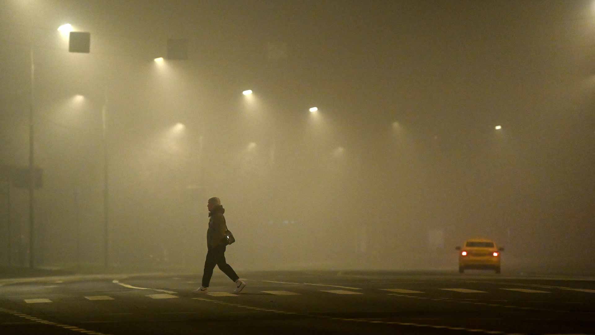 صورة بعنوان: إلغاء وتأجيل 100 رحلة في مطارات موسكو لسوء الأحوال الجوية 