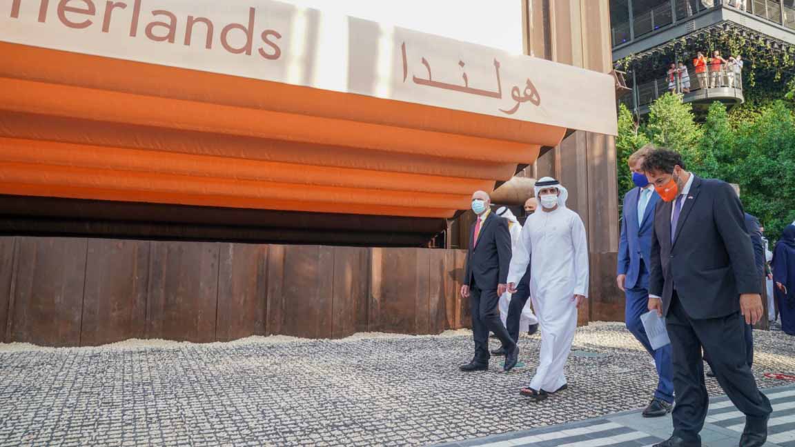 صورة بعنوان: حمدان بن محمد يلتقي ملك هولندا في إكسبو 2020 دبي 